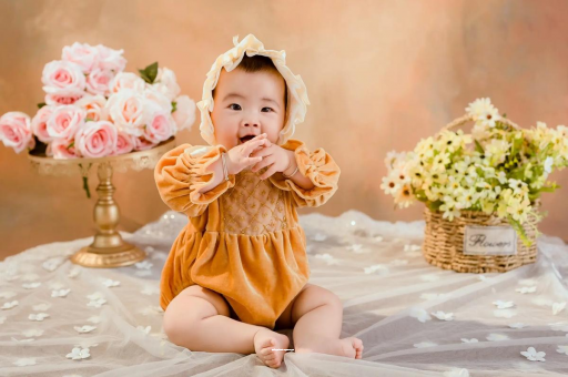 明港宝宝多大可以吃水果